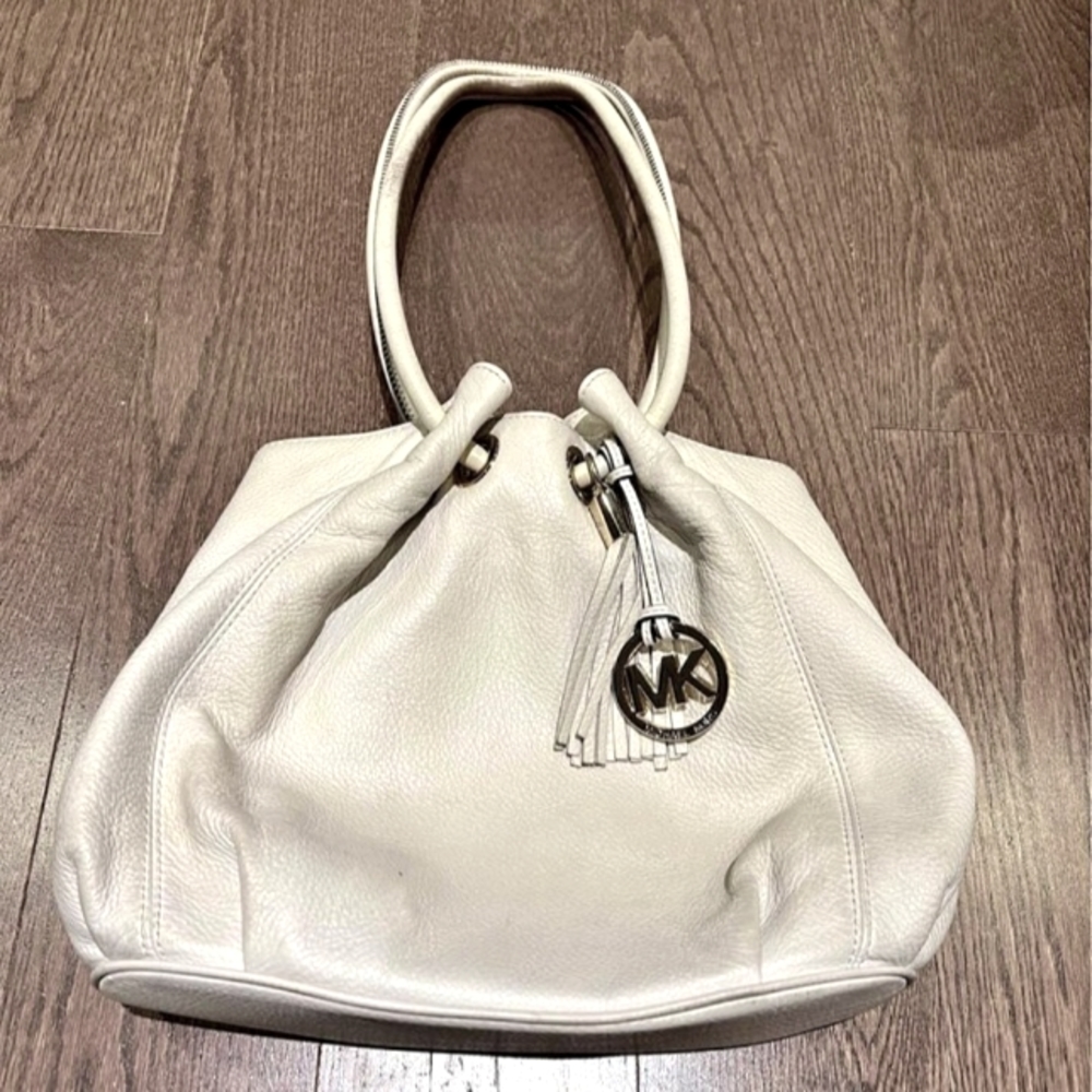 MICHAEL KORS 100% Authentic HANDBAG